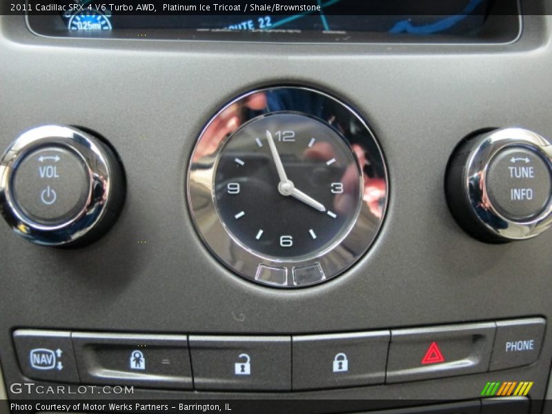 Controls of 2011 SRX 4 V6 Turbo AWD