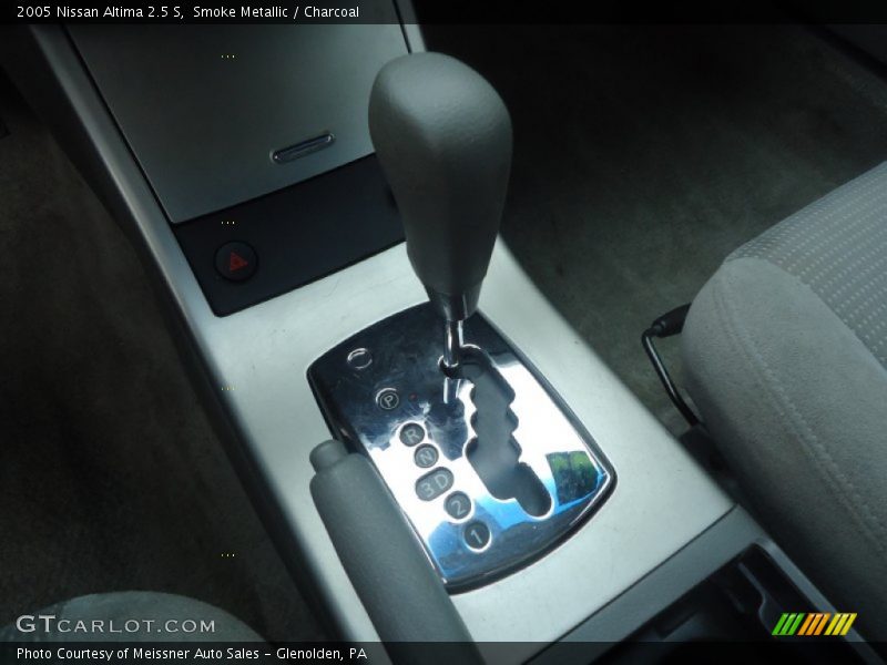 Smoke Metallic / Charcoal 2005 Nissan Altima 2.5 S