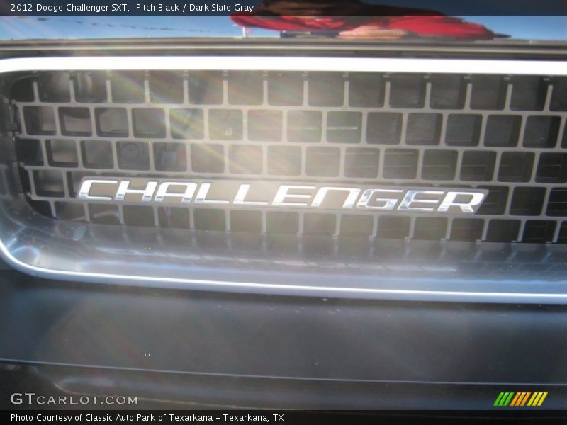 Pitch Black / Dark Slate Gray 2012 Dodge Challenger SXT