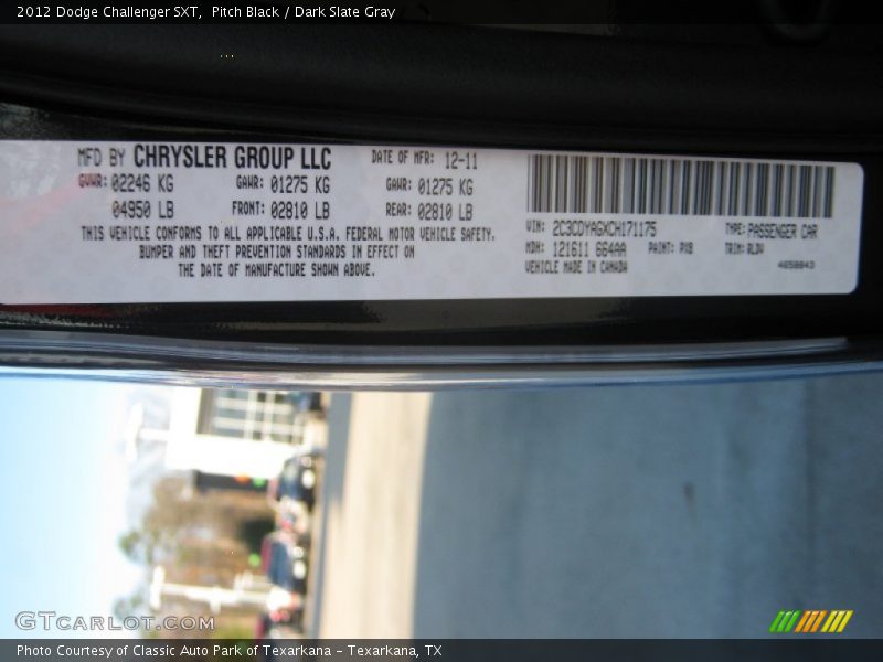 Pitch Black / Dark Slate Gray 2012 Dodge Challenger SXT