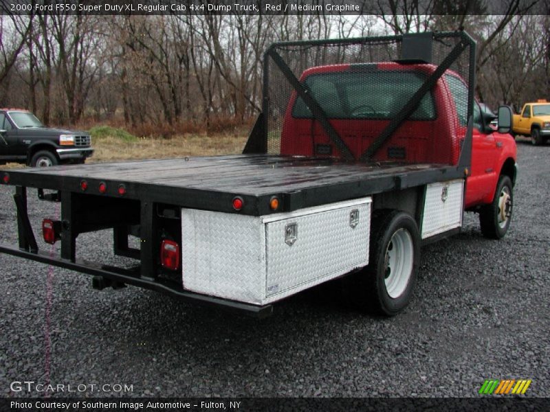 Red / Medium Graphite 2000 Ford F550 Super Duty XL Regular Cab 4x4 Dump Truck