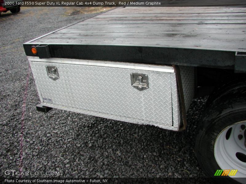 Red / Medium Graphite 2000 Ford F550 Super Duty XL Regular Cab 4x4 Dump Truck
