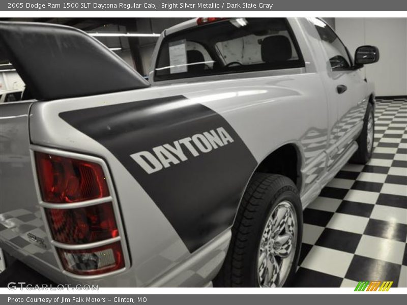  2005 Ram 1500 SLT Daytona Regular Cab Bright Silver Metallic