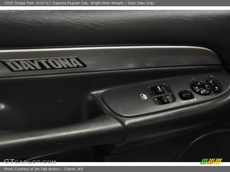 Bright Silver Metallic / Dark Slate Gray 2005 Dodge Ram 1500 SLT Daytona Regular Cab
