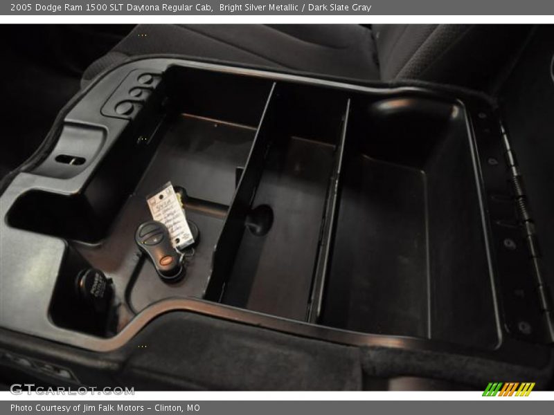 Bright Silver Metallic / Dark Slate Gray 2005 Dodge Ram 1500 SLT Daytona Regular Cab