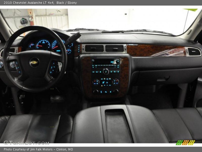 Black / Ebony 2010 Chevrolet Avalanche LT 4x4