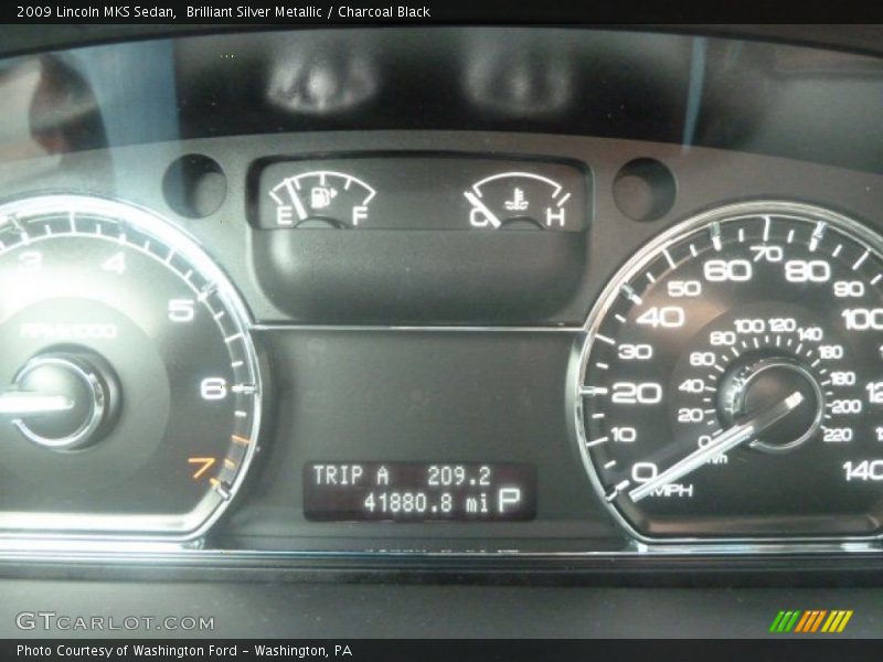 Brilliant Silver Metallic / Charcoal Black 2009 Lincoln MKS Sedan