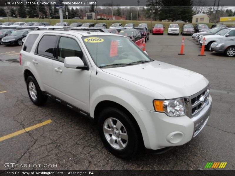Front 3/4 View of 2009 Escape Limited 4WD