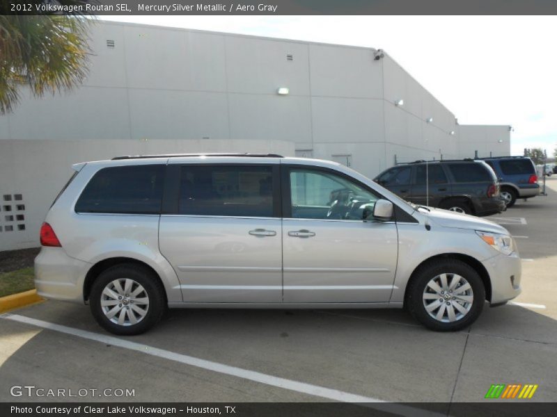  2012 Routan SEL Mercury Silver Metallic
