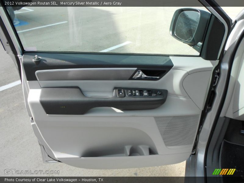 Door Panel of 2012 Routan SEL