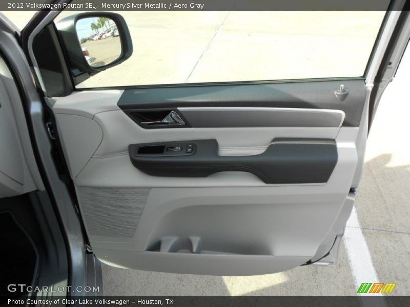 Door Panel of 2012 Routan SEL