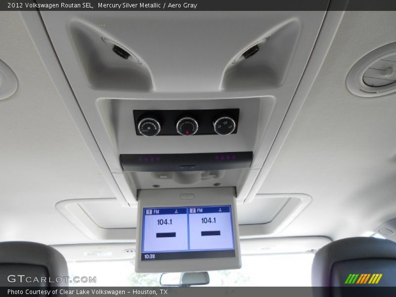 Mercury Silver Metallic / Aero Gray 2012 Volkswagen Routan SEL
