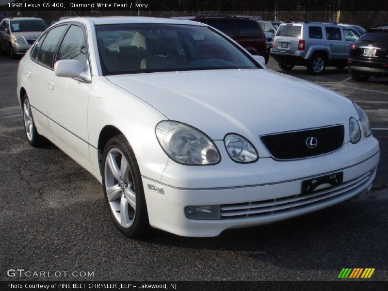 Front 3/4 View of 1998 GS 400