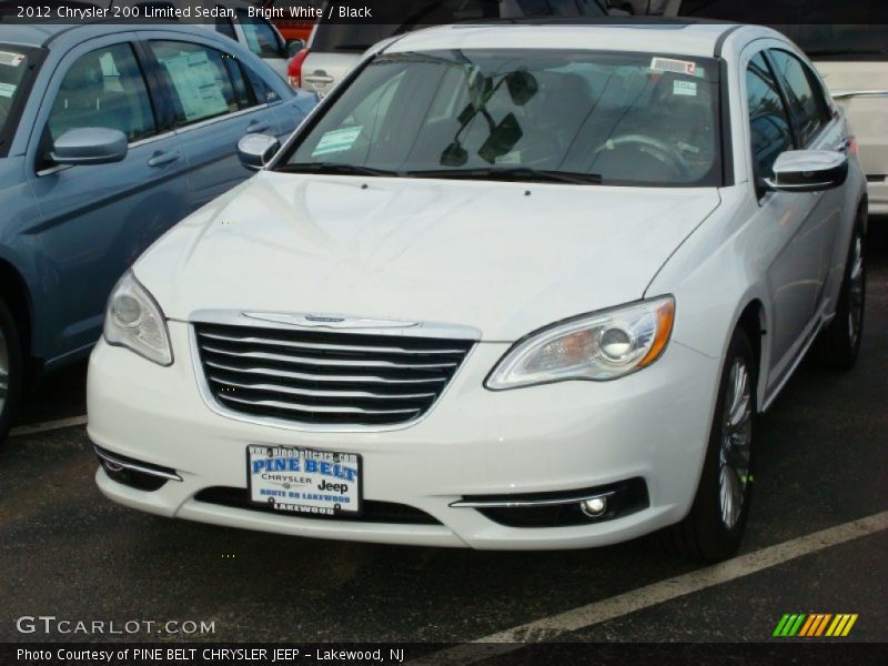 Bright White / Black 2012 Chrysler 200 Limited Sedan