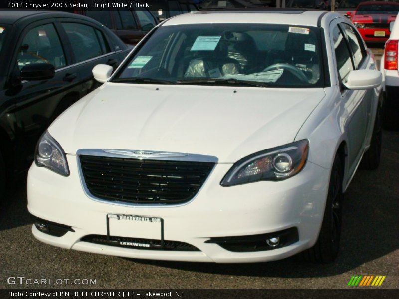 Bright White / Black 2012 Chrysler 200 S Sedan