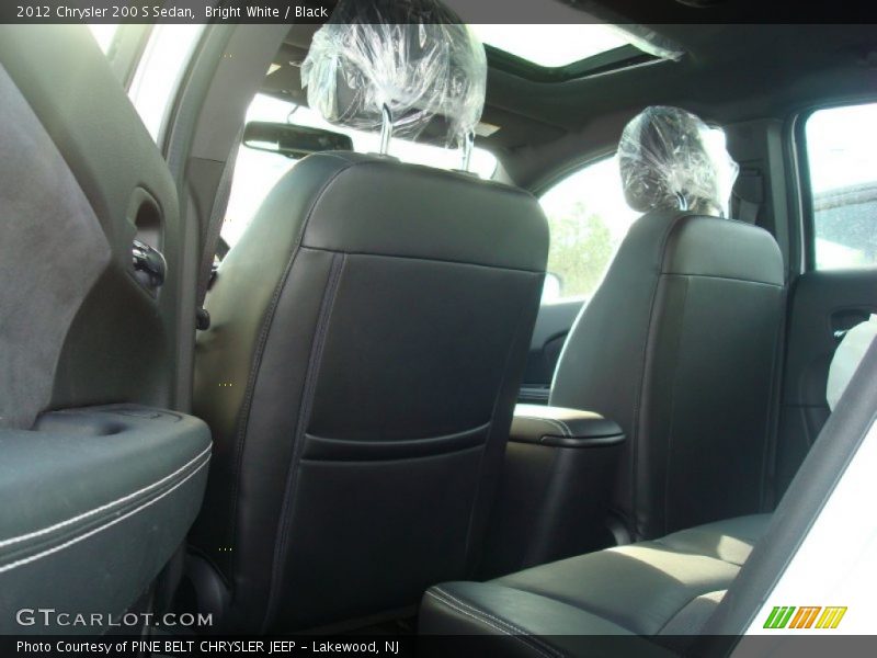 Bright White / Black 2012 Chrysler 200 S Sedan