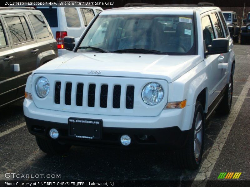Bright White / Dark Slate Gray 2012 Jeep Patriot Sport 4x4