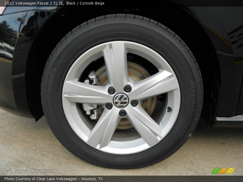 Black / Cornsilk Beige 2012 Volkswagen Passat 2.5L SE