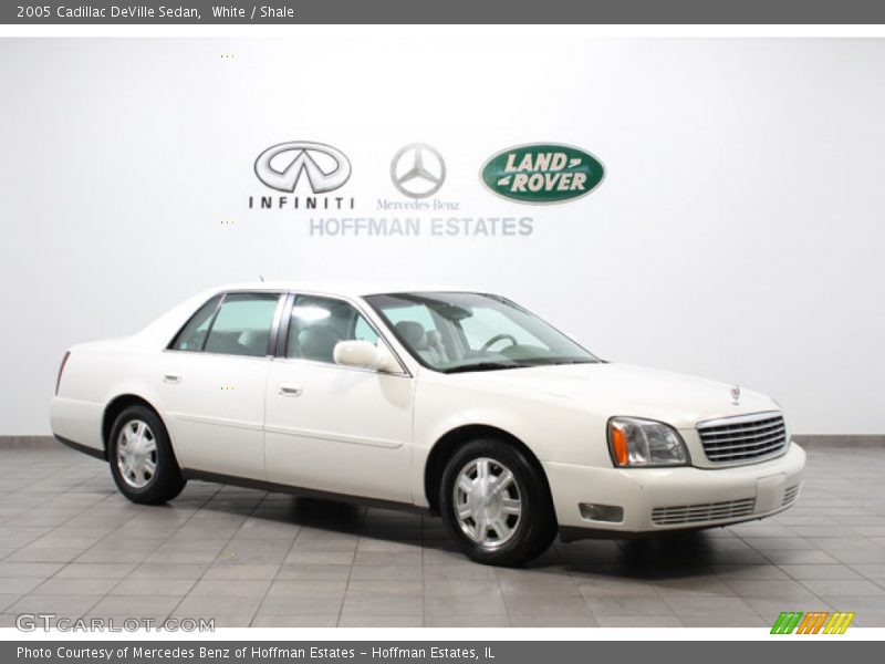 White / Shale 2005 Cadillac DeVille Sedan