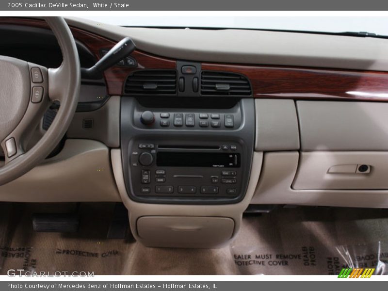 White / Shale 2005 Cadillac DeVille Sedan
