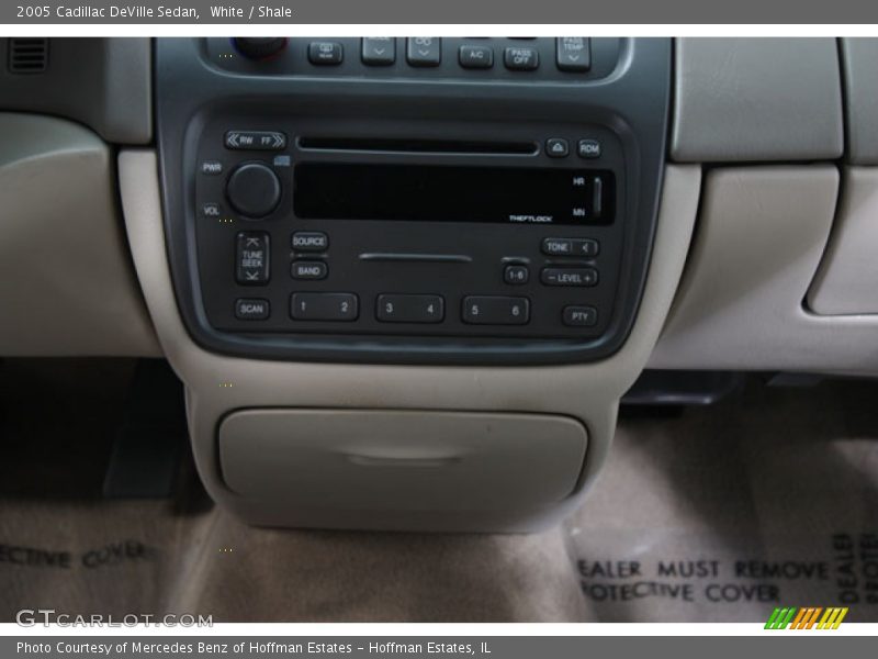 White / Shale 2005 Cadillac DeVille Sedan