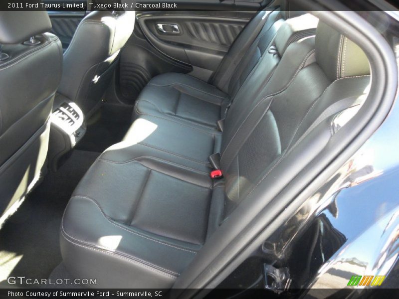 Tuxedo Black / Charcoal Black 2011 Ford Taurus Limited