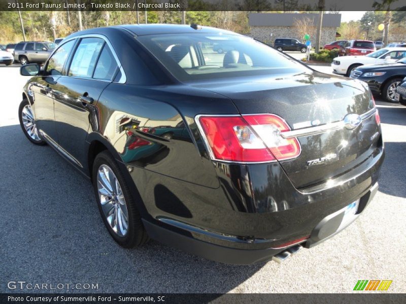 Tuxedo Black / Charcoal Black 2011 Ford Taurus Limited