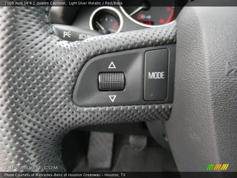 Controls of 2008 S4 4.2 quattro Cabriolet