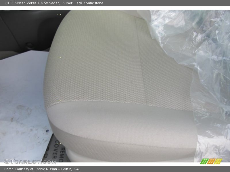 Super Black / Sandstone 2012 Nissan Versa 1.6 SV Sedan
