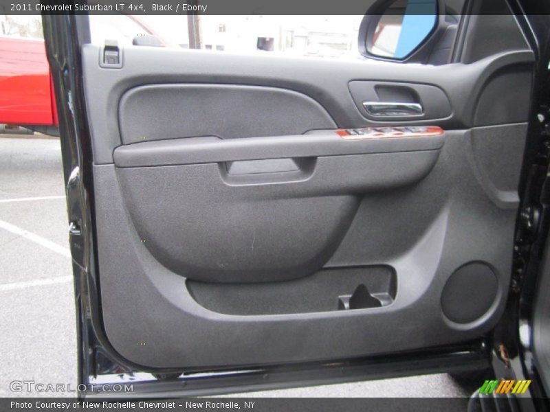 Black / Ebony 2011 Chevrolet Suburban LT 4x4