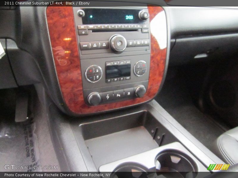 Black / Ebony 2011 Chevrolet Suburban LT 4x4