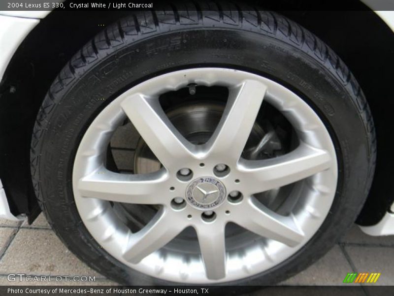 Crystal White / Light Charcoal 2004 Lexus ES 330