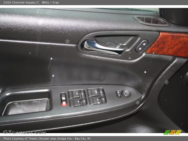 White / Gray 2009 Chevrolet Impala LT