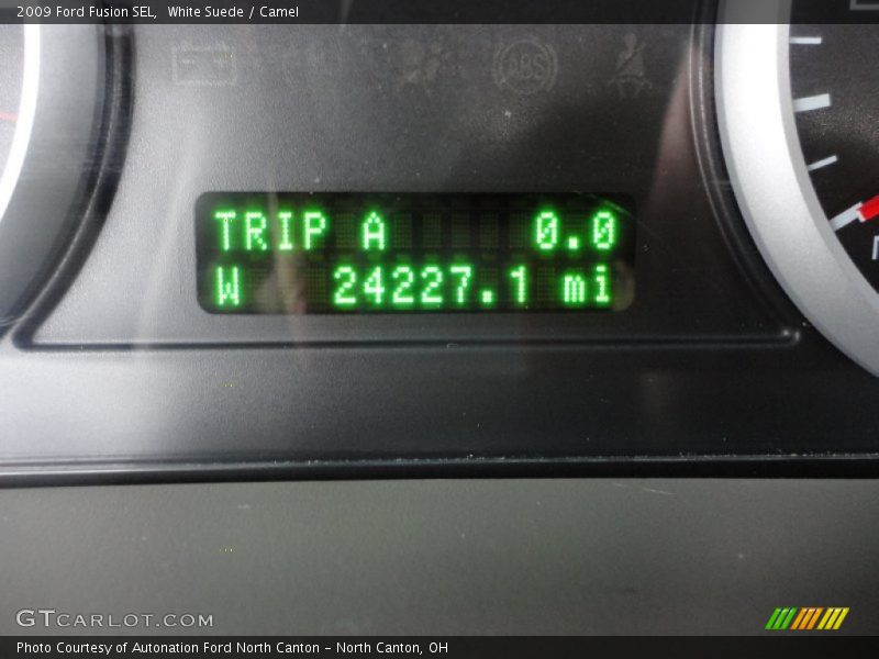 White Suede / Camel 2009 Ford Fusion SEL