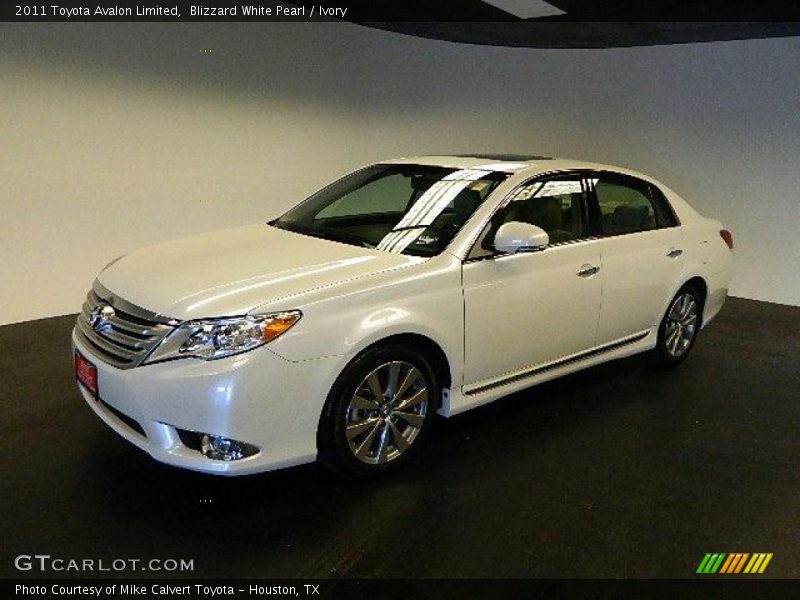 Blizzard White Pearl / Ivory 2011 Toyota Avalon Limited