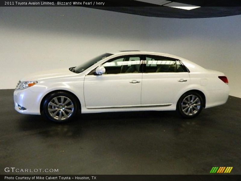 Blizzard White Pearl / Ivory 2011 Toyota Avalon Limited