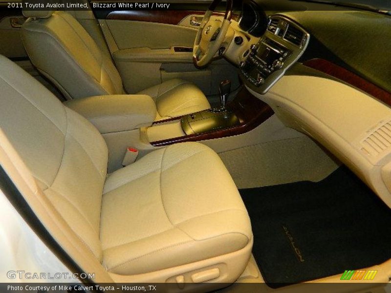Blizzard White Pearl / Ivory 2011 Toyota Avalon Limited