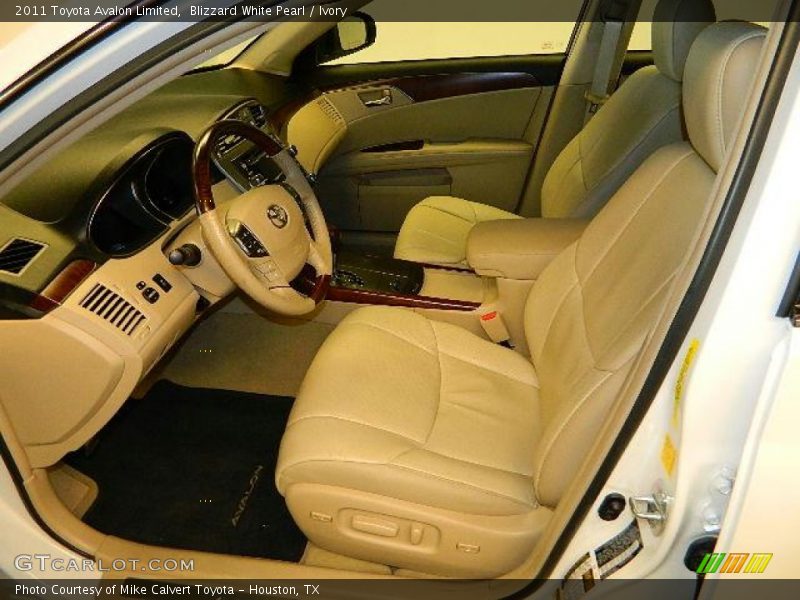 Blizzard White Pearl / Ivory 2011 Toyota Avalon Limited