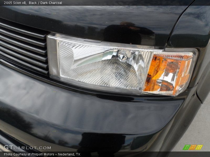 Black / Dark Charcoal 2005 Scion xB