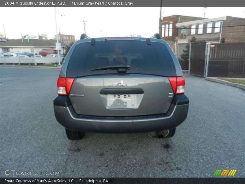 Titanium Gray Pearl / Charcoal Gray 2004 Mitsubishi Endeavor LS AWD