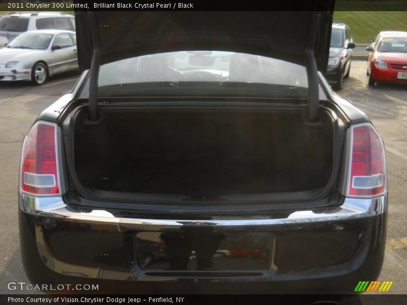 Brilliant Black Crystal Pearl / Black 2011 Chrysler 300 Limited