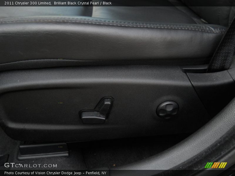 Brilliant Black Crystal Pearl / Black 2011 Chrysler 300 Limited