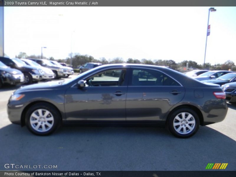 Magnetic Gray Metallic / Ash 2009 Toyota Camry XLE