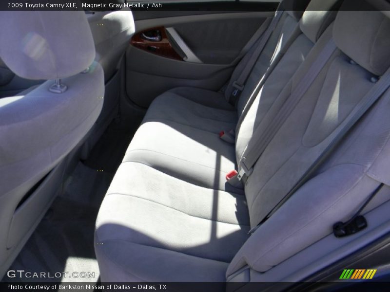 Magnetic Gray Metallic / Ash 2009 Toyota Camry XLE