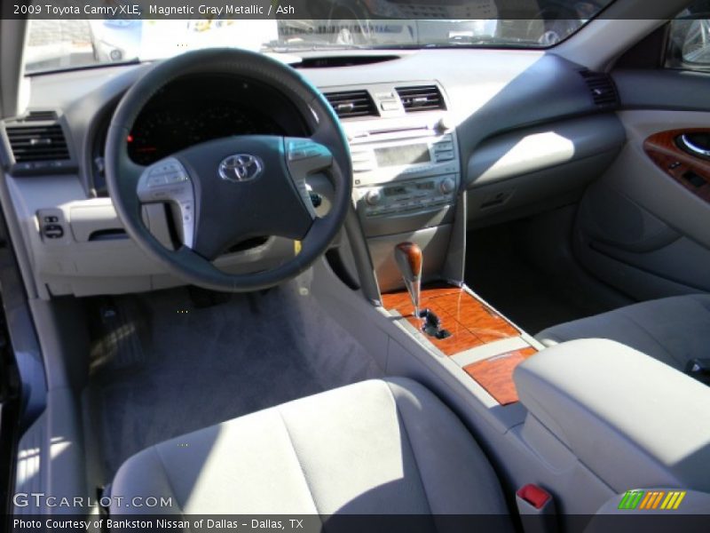 Magnetic Gray Metallic / Ash 2009 Toyota Camry XLE
