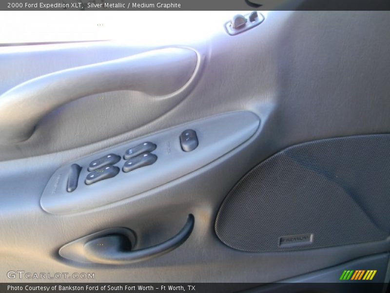 Silver Metallic / Medium Graphite 2000 Ford Expedition XLT