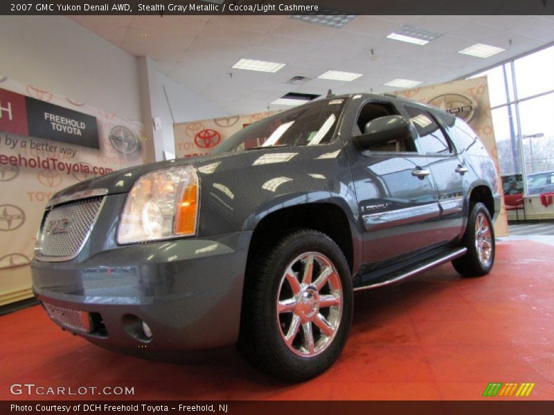 Stealth Gray Metallic / Cocoa/Light Cashmere 2007 GMC Yukon Denali AWD