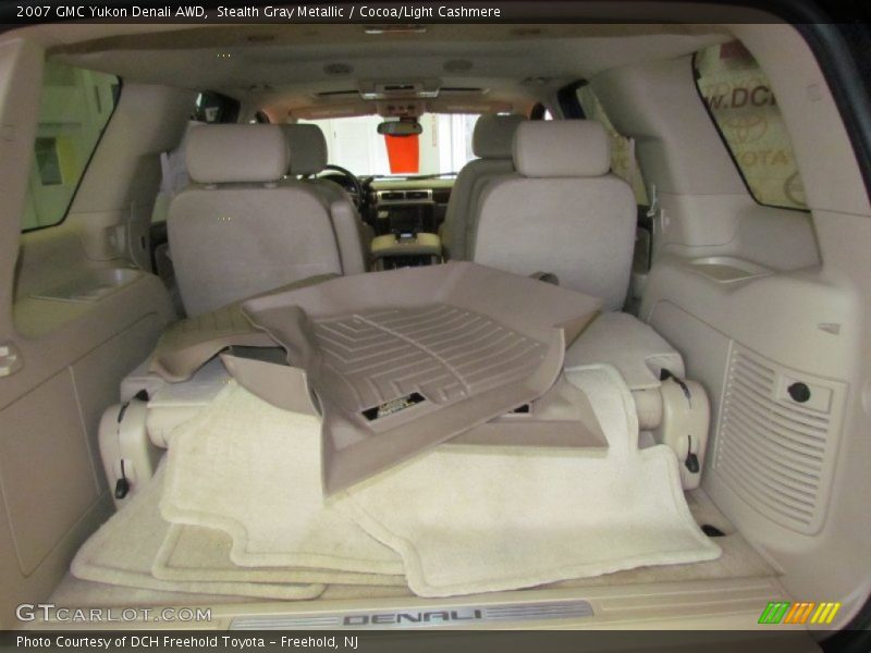Stealth Gray Metallic / Cocoa/Light Cashmere 2007 GMC Yukon Denali AWD