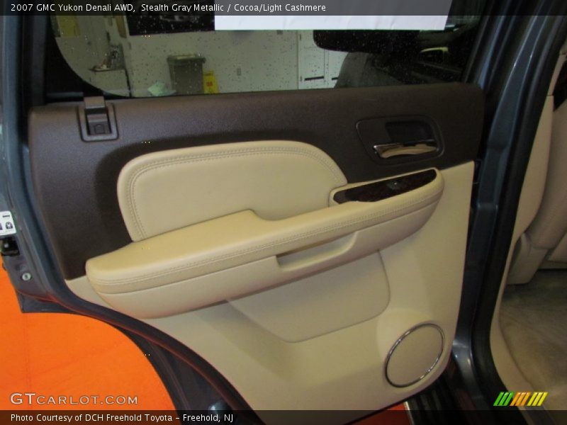 Stealth Gray Metallic / Cocoa/Light Cashmere 2007 GMC Yukon Denali AWD