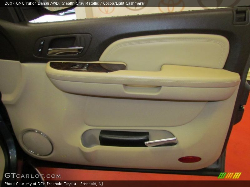 Stealth Gray Metallic / Cocoa/Light Cashmere 2007 GMC Yukon Denali AWD
